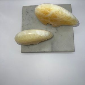 US Native American Calcite Bear carving Set Of 2 (2 Sizes)